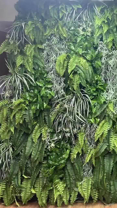 Bring the Outdoors In: Transform Your Space with a Faux Green Wall